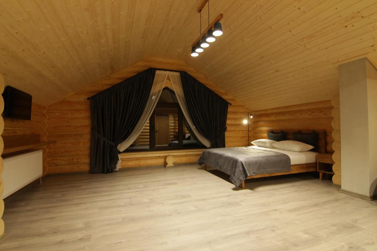 Hotel Bozhena Mikuliczyn Zewnętrze zdjęcie